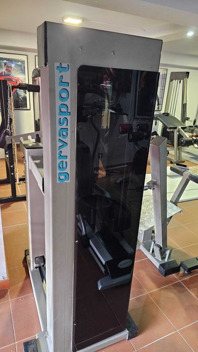 Máquina Profissional Peito