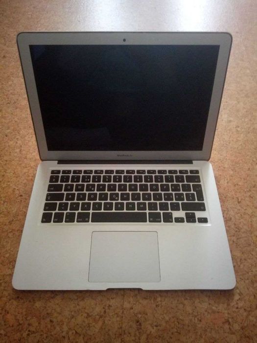 Macbook air 2014 року під ремонт або на запчастини