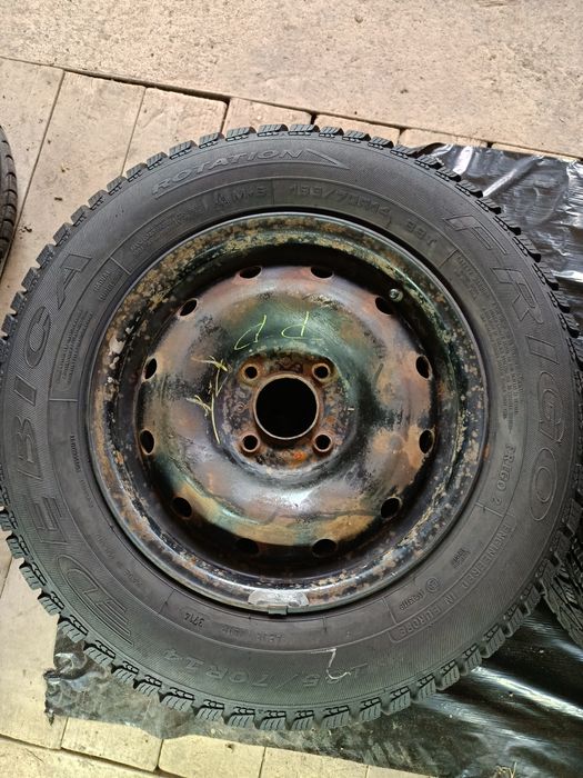 Шини Debica Frigo 2 . 185/70 R14 з дисками 4/108