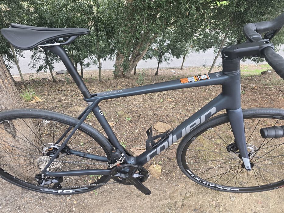 Bicicleta de carbono 105di2 nova