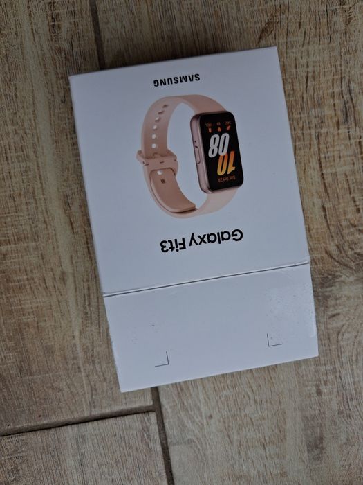 Samsung fit 4 smart watch