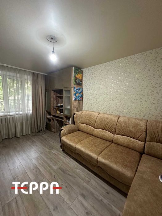 Продаж 2-кімнатної квартири з ремонтом Центр