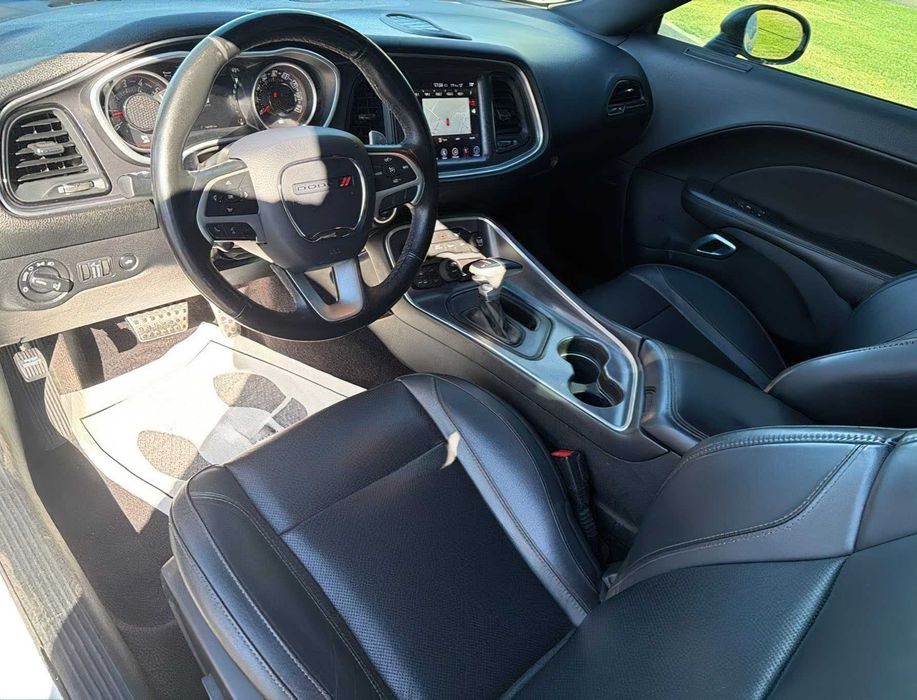 Dodge Challenger GT      2017