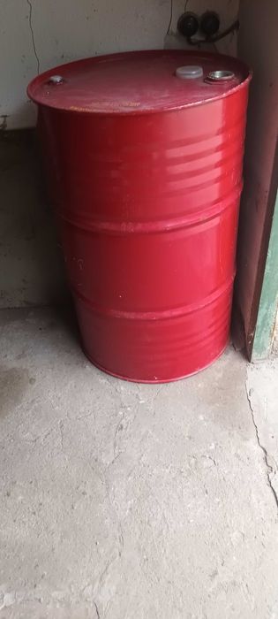 Бочка 200л         .