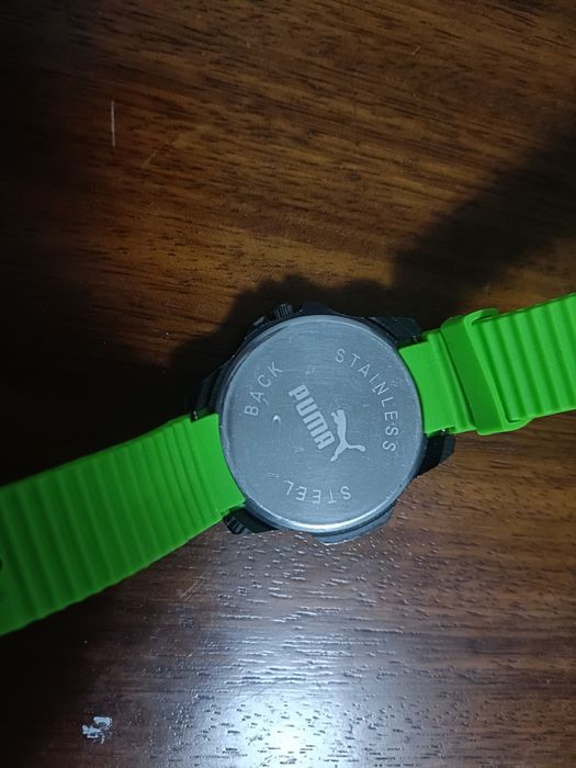 Relógio puma verde