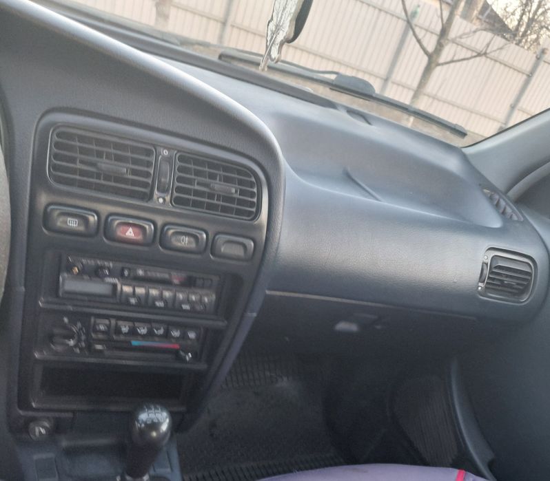 Продам Nissan Primera 1991