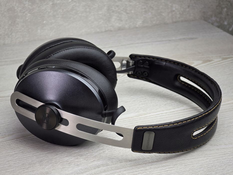 Бездротові навушники Sennheiser MOMENTUM M2 AEBT Black (506250)