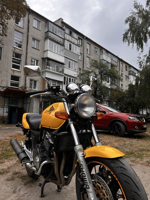(Продам)Honda CB400SF