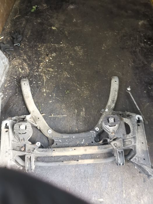 BMW E60 E61 sanki wózek kołyska przód