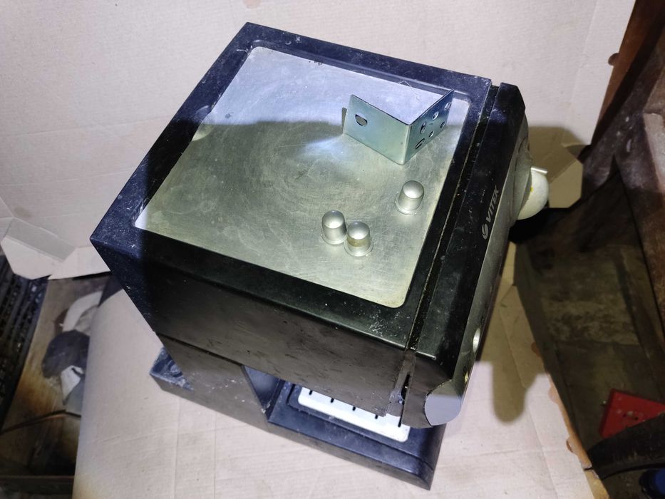 Кофеварка Vitek VT-1511 рожковая сам корпус комплект