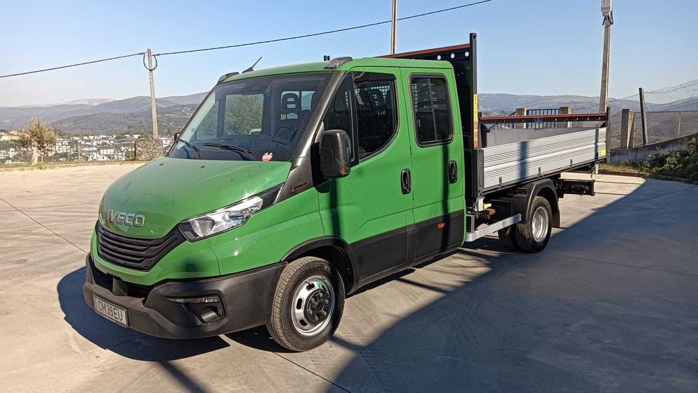 IVECO DAILY 40C16 3.0 160 CV – 7 LUGARES – BASCULANTE – 2025