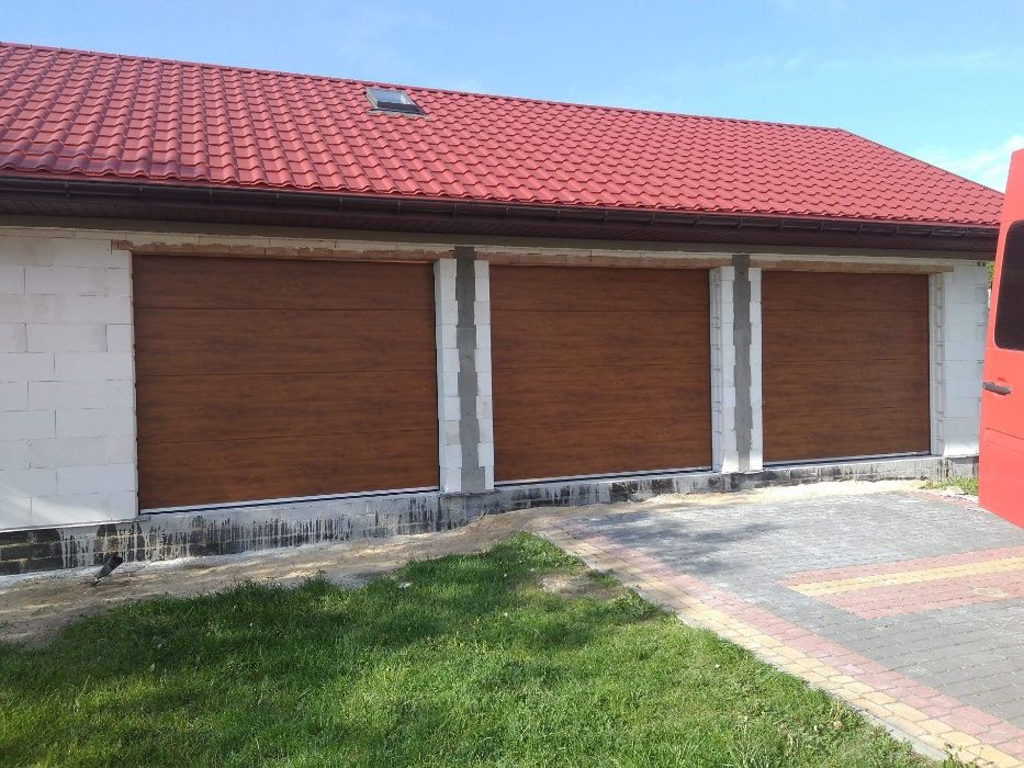 Producent bram garażowych segmentowych - montaż, serwis, automat.