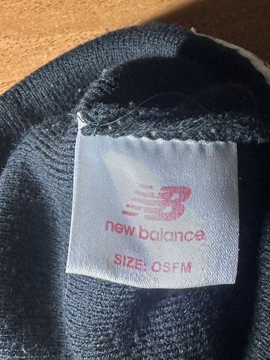 Дуже тепла шапка New Balance