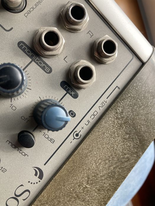 Mikser Soundcraft Compact 10 uszkodzony.