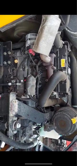 Продається JCB Z-48 Резинова гусениця.