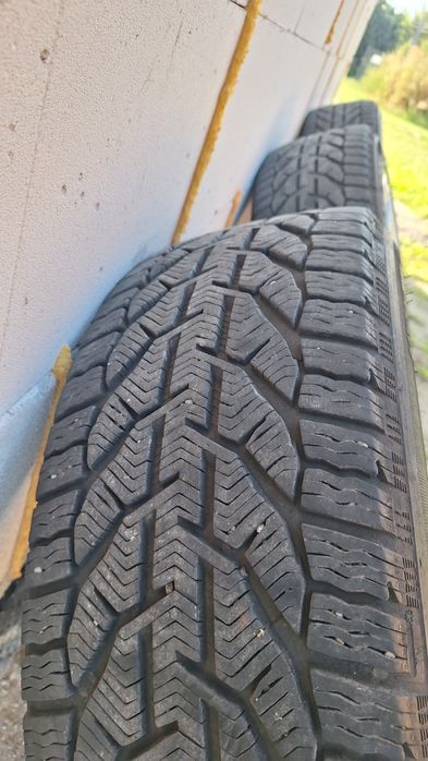 Felgi BMW F10/F11 18" 5x120 + opony zimowe 245/45/18