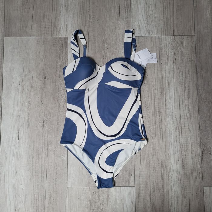 Strój kąpielowy jednoczęściowy Triumph 38B summer Allure śmietankowy