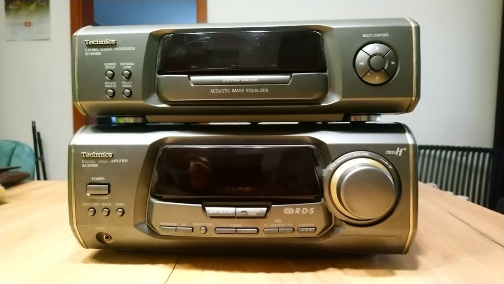 Elementy wieży Technics SH-EH 500 - tuner z procesorem i equalizer.