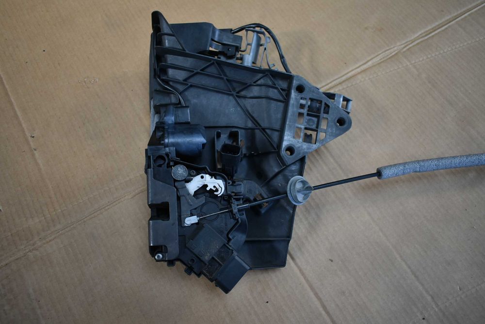 Volvo XC60 I lift 08-17 zamek drzwi kierowcy 3125  3661