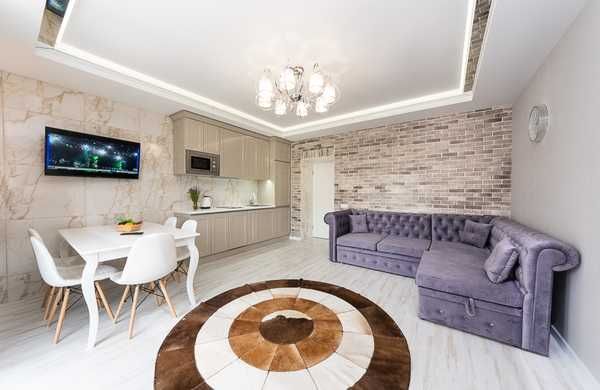 Подобова оренда 4к квартира ВІП. Лесі Українки 24. джакузі