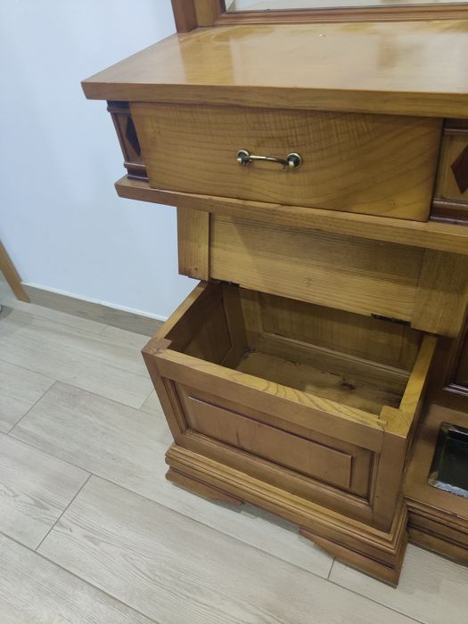 Móvel de entrada com chapeleira