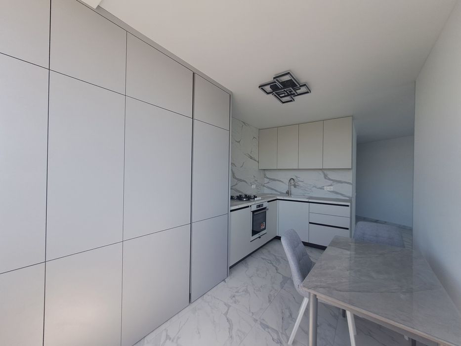 Продаж 1х-кімнатної квартири по пр-т. Злуки