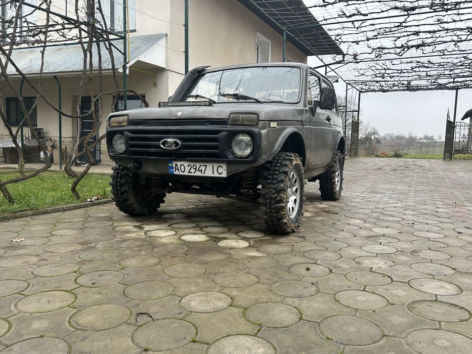 Продам ниву 1.8 tds