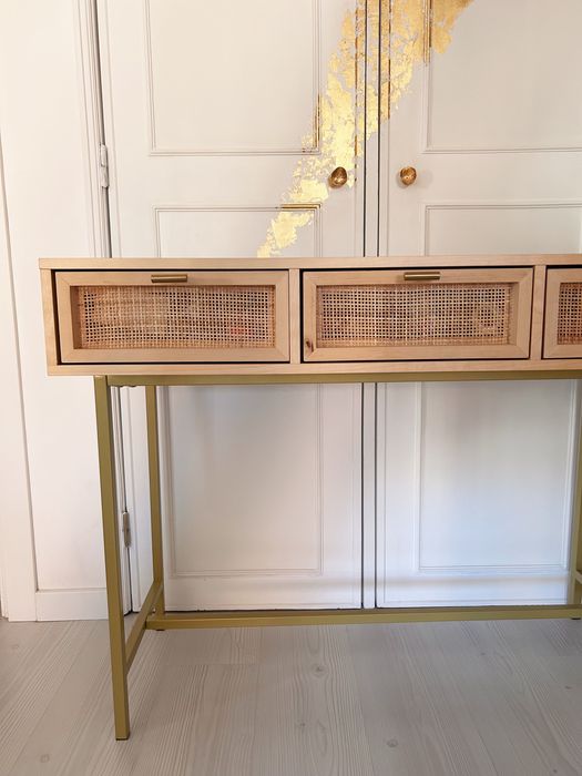 Aparador madeira e palhinha