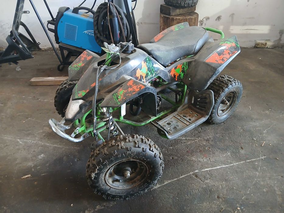 Rama plastiki zawieszenie koła quad 50cc