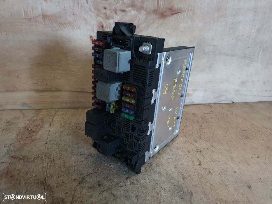 Caixa fusiveis módulo 211545.3901 09 MERCEDES W211 E220 E270 SW