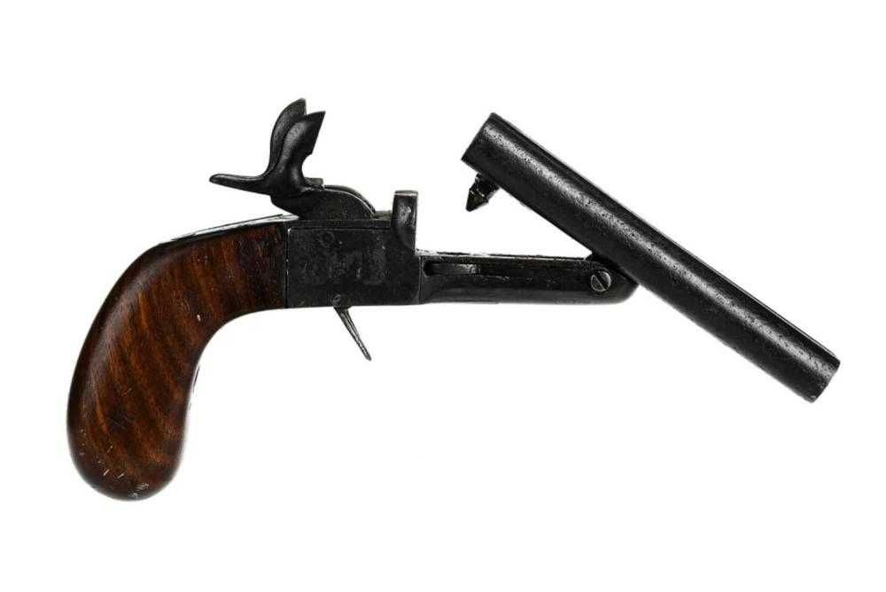 Pistola Antiga de Viagem