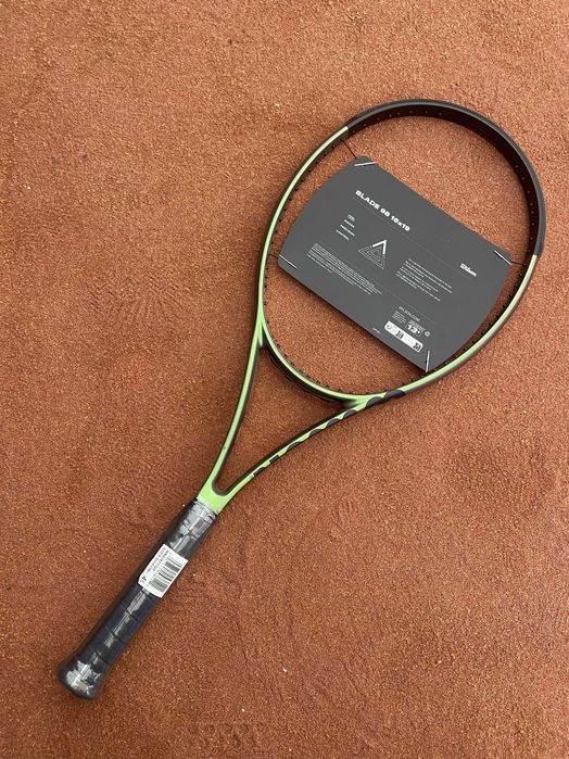 Rakieta Wilson Blade 98 16x19 v8