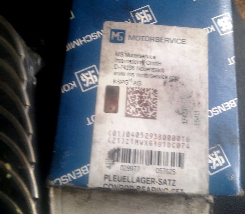 Продам шатуні вкладиші Kolbenschmidt 771­0­1618, на двигу