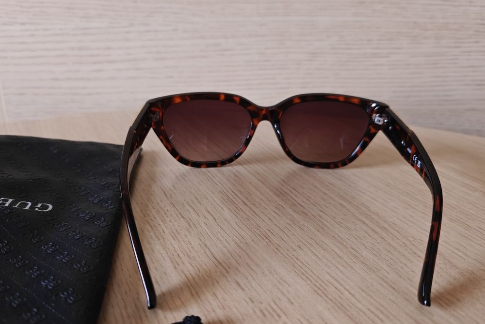 Nowe oryginalne okulary Guess