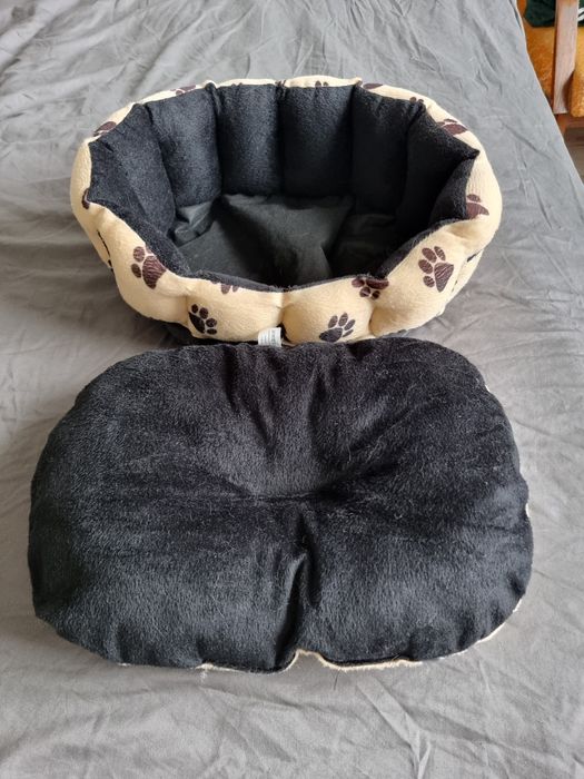Лежачок для котика або собачкі.