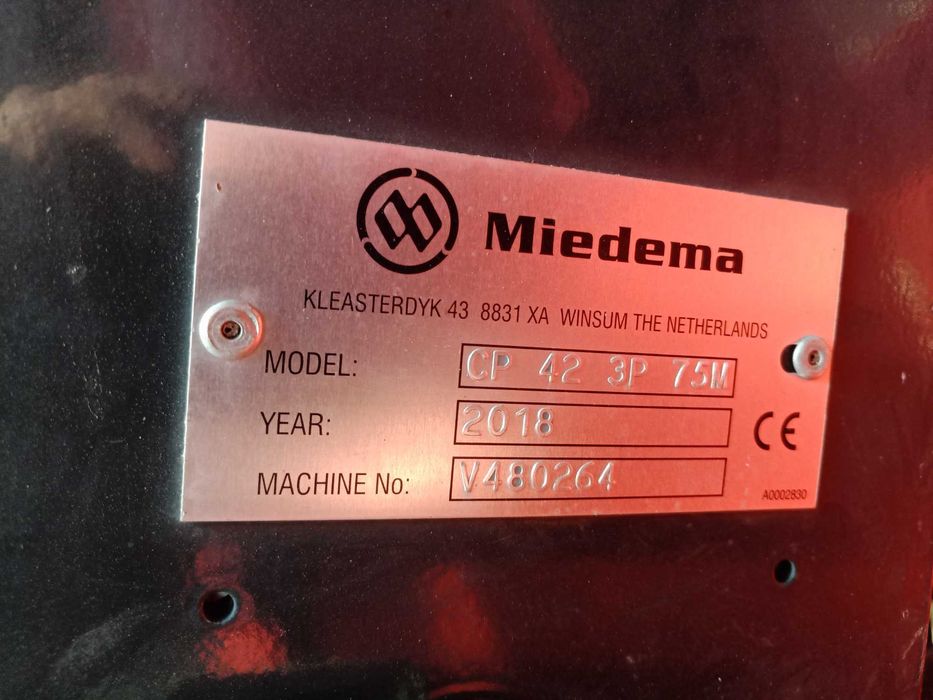 Venda de semeador de batatas e tractor