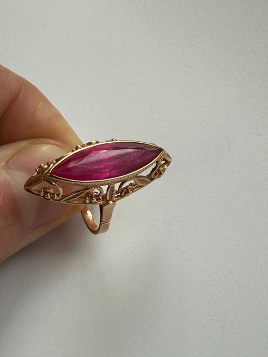 złoty pierścionek p. 583 / 14 karatów, 6,08g, r. 15