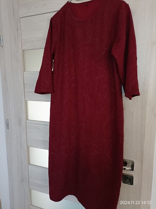 Sukienka świateczna 42