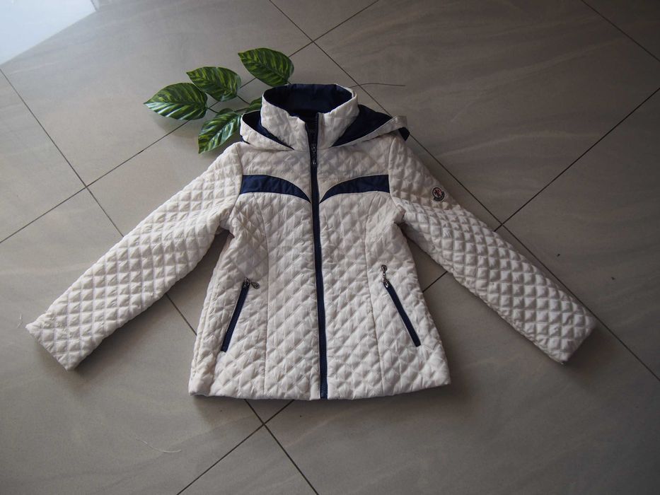 Kurtka 140 cm jesienna pikowana beżowa