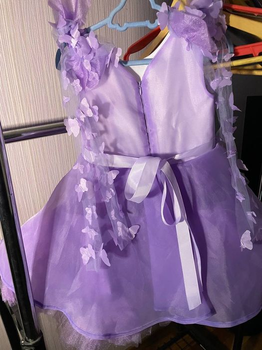 Сукня для дівчинки на зріст 116см