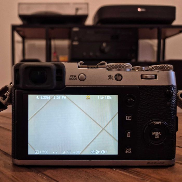 Máquina Fotográfica Fujifilm X100F Usada