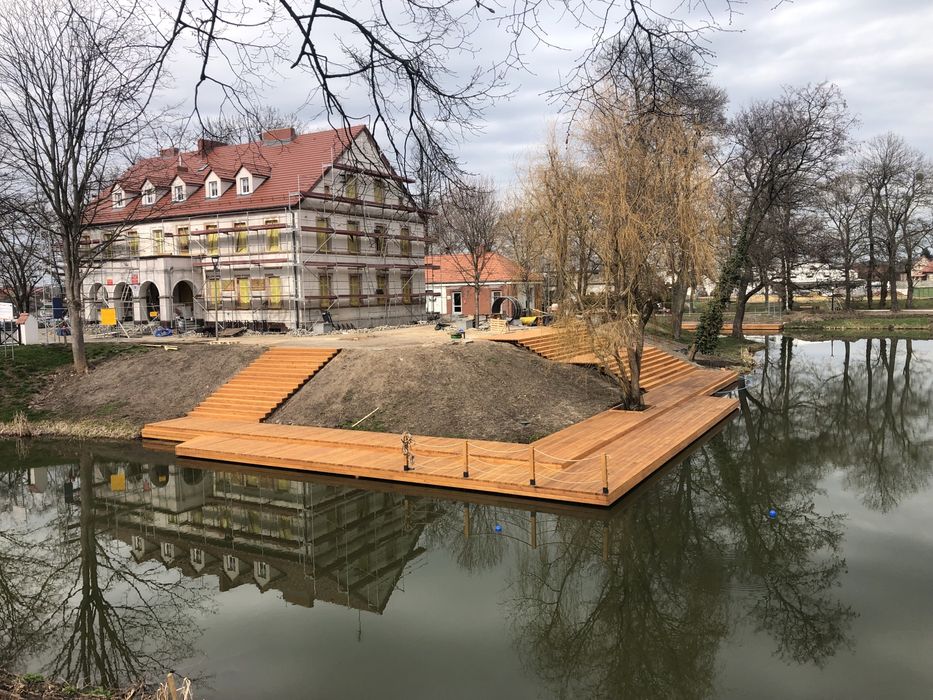 Budowa pomostów stałych – drewno, stal, Y-bomy