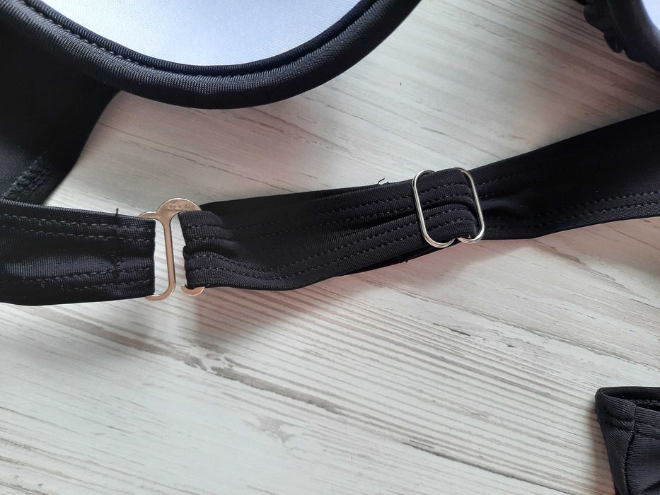 Черный купальник высокие трусики с высокими трусиками твердая чашка М