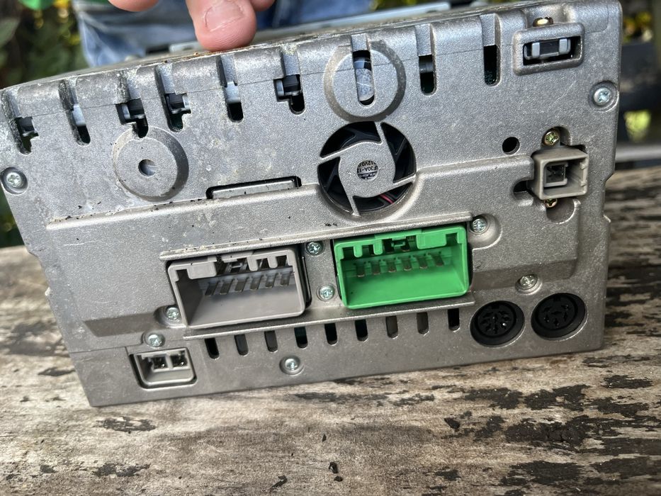 Radio Volvo HU-1205     S60