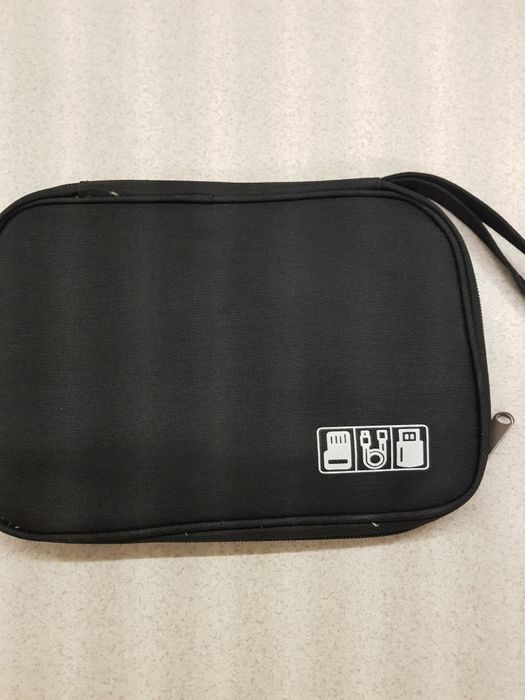 Сумка-органайзер дорожня для зарядних пристроїв, дротів Travel Digital Bag 23 х 16 х 2.5 см (