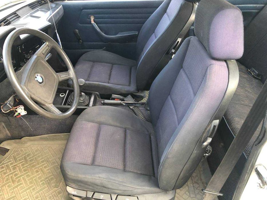 BMW 3 E21 купе седан 323i / 1.6 разборка запчасти шрот