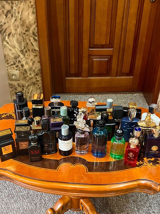 Розпродаж оригінальної парфумерії — чоловіча та унісекс
