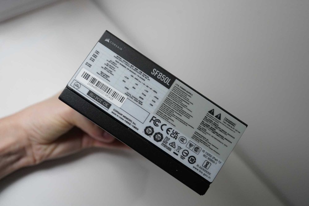 Zasilacz Corsair SF850L o mocy 850 W z serii SF-L