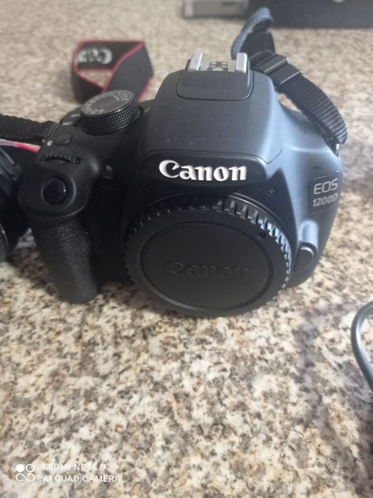 Canon - EOS 1200D