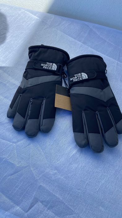 Luvas the north face
